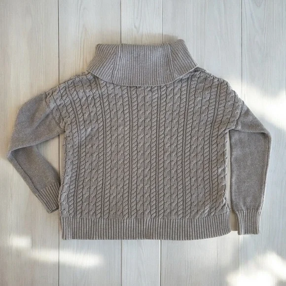 American Eagle XL Cowl Neck Sweater - Picture 2 of 2